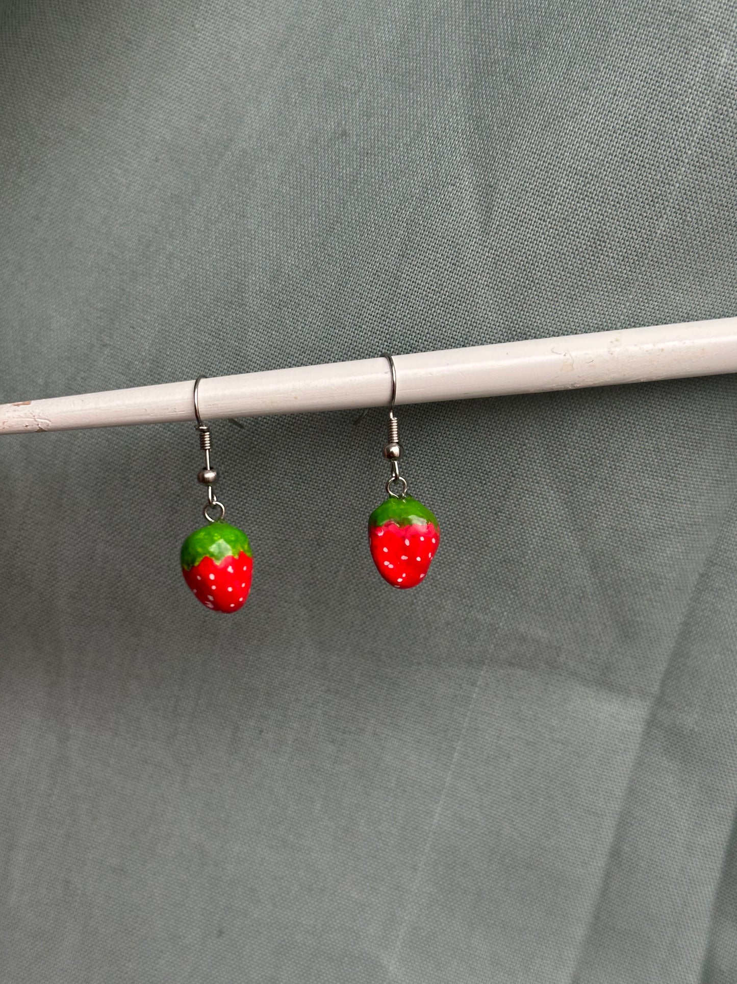 🍓 Sweet Strawberry Earrings 🍓