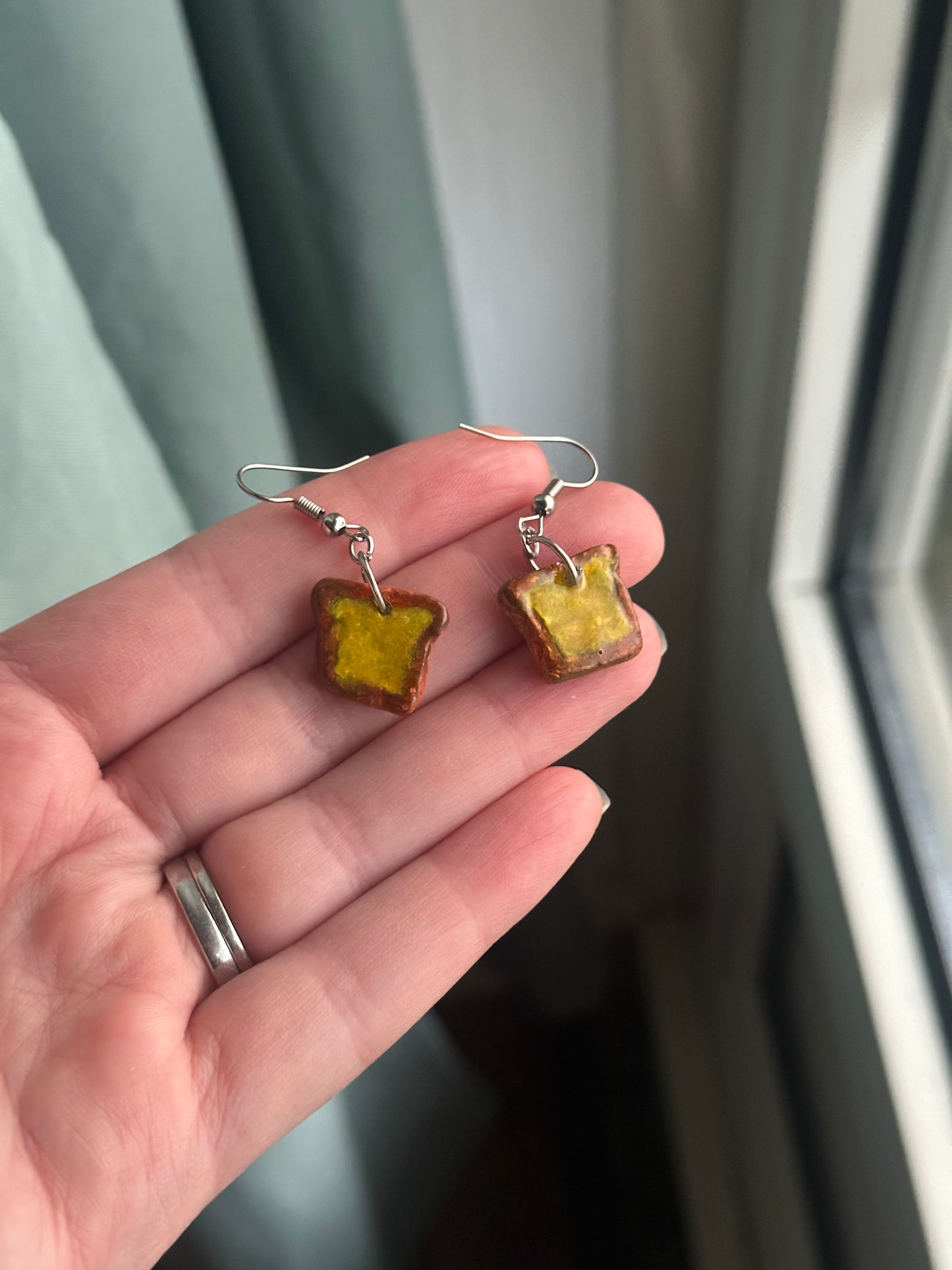 "Lightly" Toasted Clay Earrings 🍞